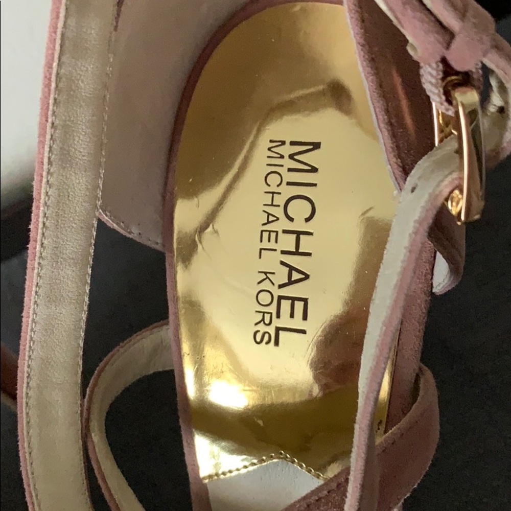 roadhawk asics review